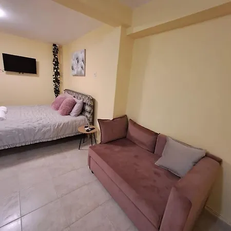 Zenia 1 στην καρδιά της πάτρας Patras