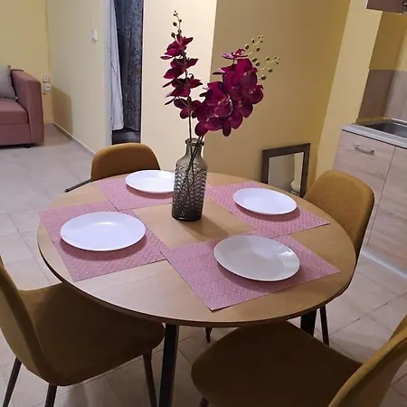 Zenia 1 στην καρδιά της πάτρας *