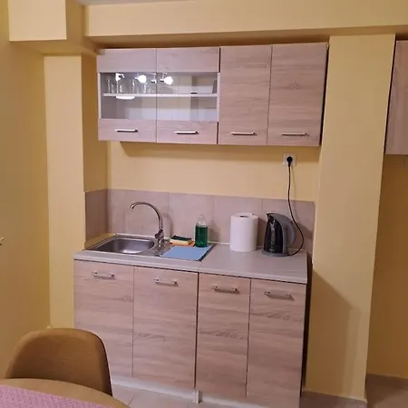 Zenia 1 στην καρδιά της πάτρας