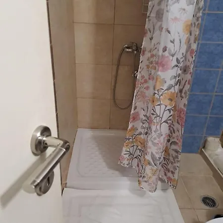 Zenia 1 στην καρδιά της πάτρας アパート