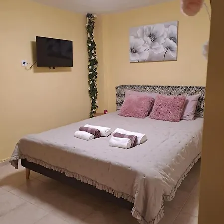 Appartement Zenia 1 στην καρδιά της πάτρας *