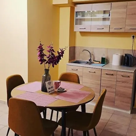 Zenia 1 στην καρδιά της πάτρας Patras