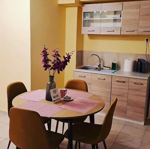 Zenia 1 στην καρδιά της πάτρας 파트라